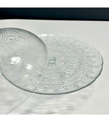Cloche à gâteaux en verre