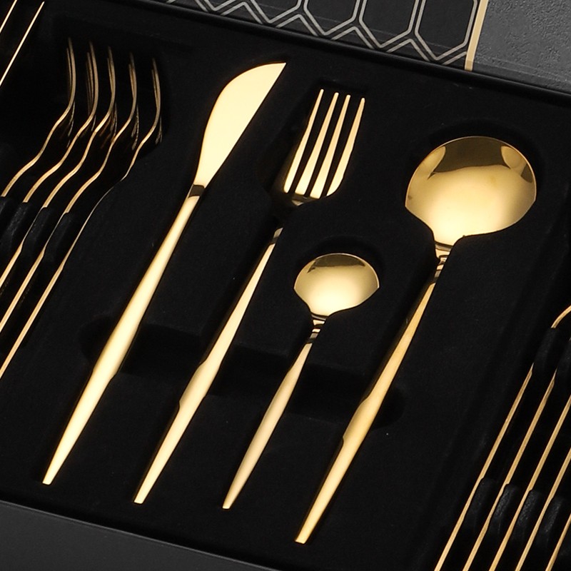 Ménagère 24 pièces en acier inoxydable Gold touch Ménagère 24 pièces en acier inoxydable Gold touch
