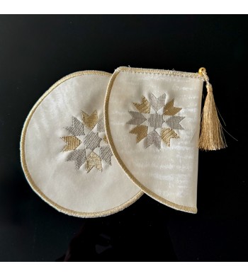 Accessoire pour théière orientale brodé doré Warda