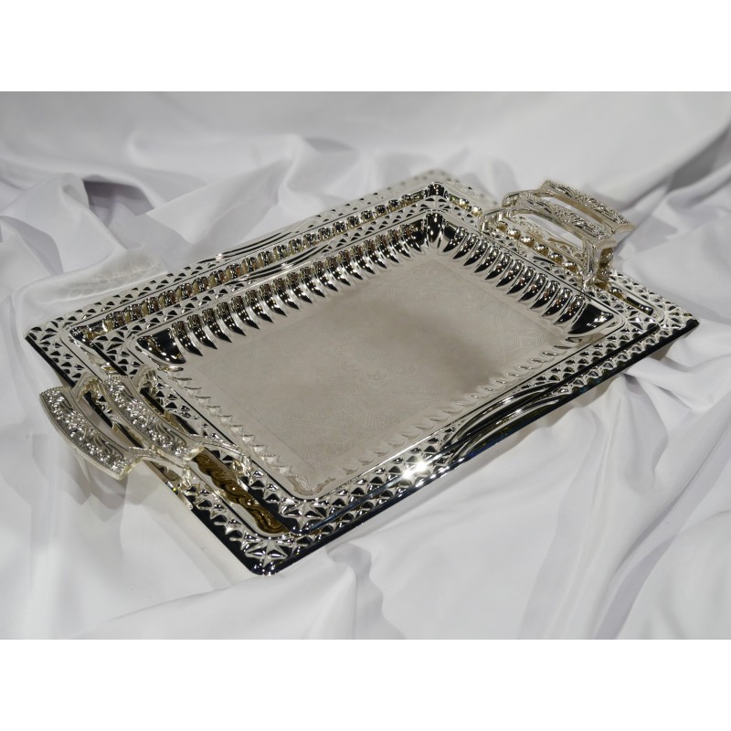 Set de 2 plateaux argentés Set de 2 plateaux argentés