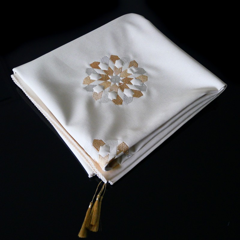 Nappe marocaine brodée Warda 140*140cm