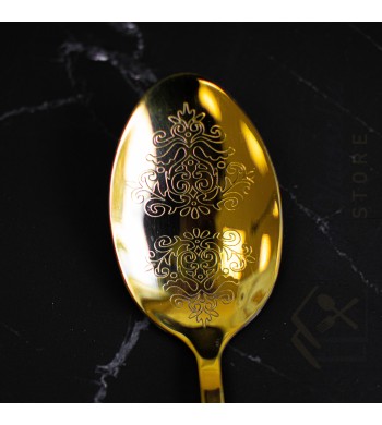 Ménagère coffret de 24 couverts dorés pour 6 personnes, gravures arabesques