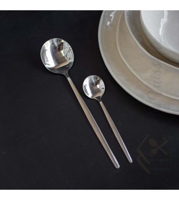 Ménagère en coffret de 24 couverts en acier inoxydable