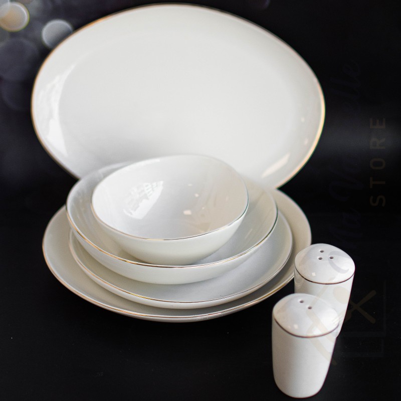 Service de table 27 pièces liseré or