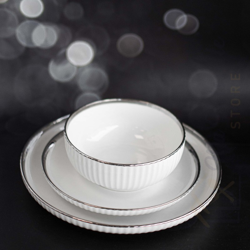 Service de table 32 pièces argenté